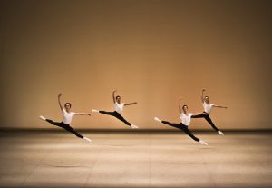 © Kiran West - Erste Schritte - Ballettschule des Hamburg Ballet