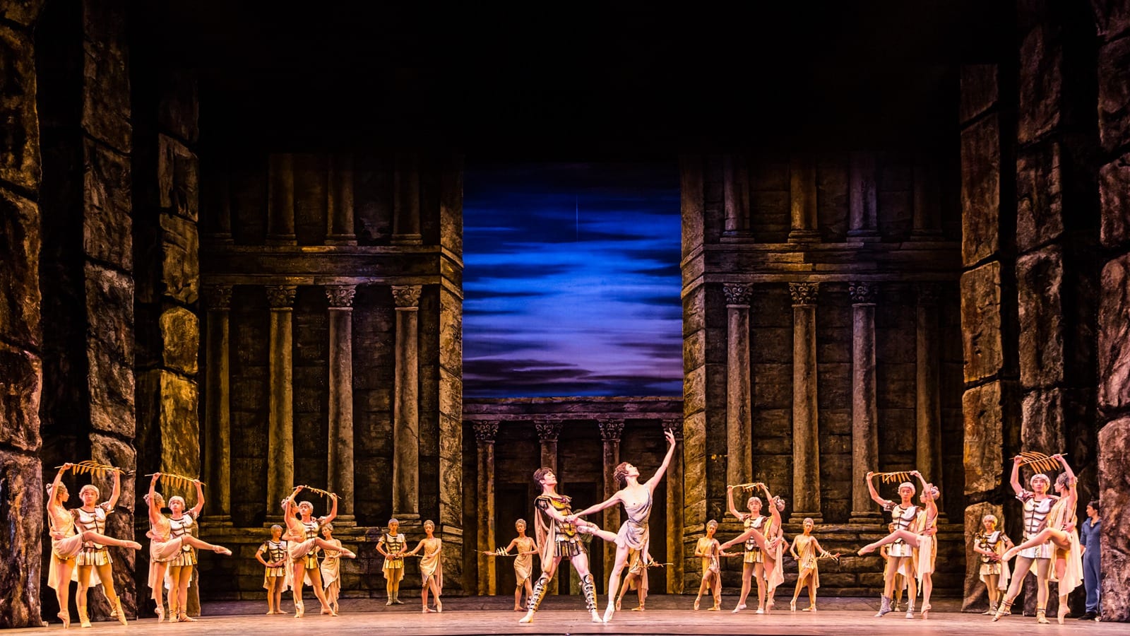 Li Lin Ballet Liaoning Ballet of China - Prix de Lausanne